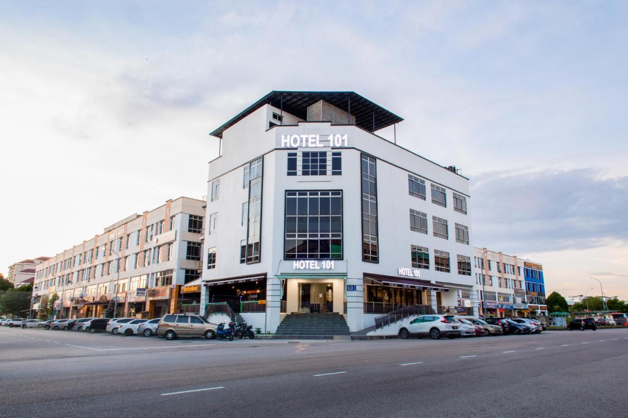 Hotel 101 Permas Jaya Johor Bahru Exterior photo